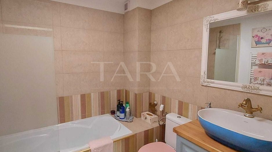 Apartament cu 3 camere, terasă de 125 mp, Baciu. - Poză 7