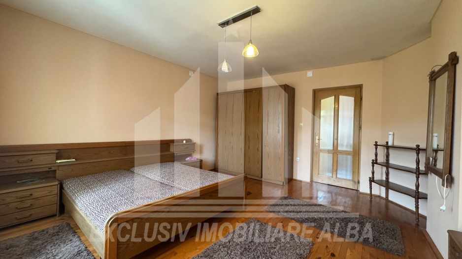 Casa individuala | Pensiune | 380 mp | 1377 mp teren | Cetate - Poză 7