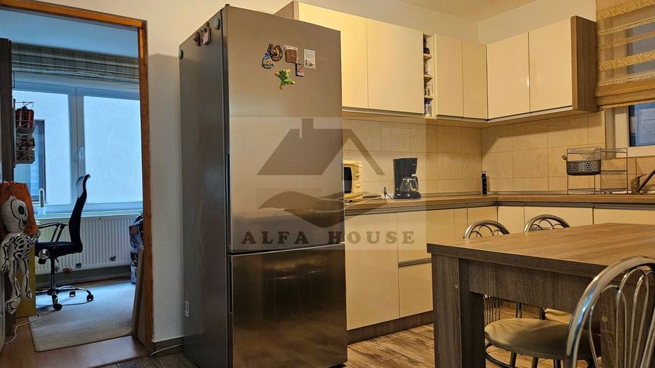 Oportunitate - Apartament cu trei camere in vila, zona Tractorul 70 mp - Poză 13