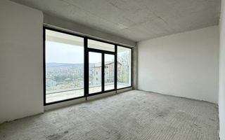 Casă generoasă cu panoramă și 256 mp terasă circulabilă - Poză 7