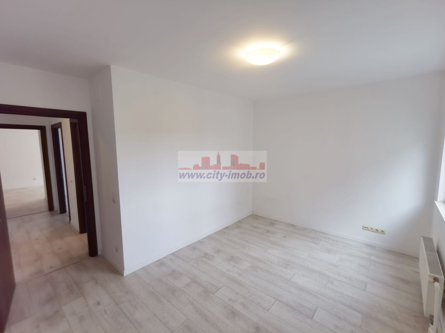 Vanzare Apartament 4 camere Baneasa - Poză 8
