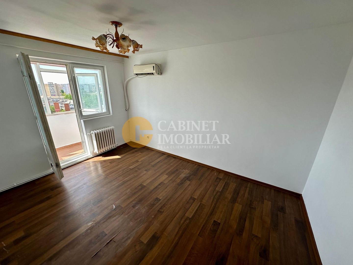 2 Camere Decomandat - Zona Alexandru Cel Bun - Rond 28 - Poză 2