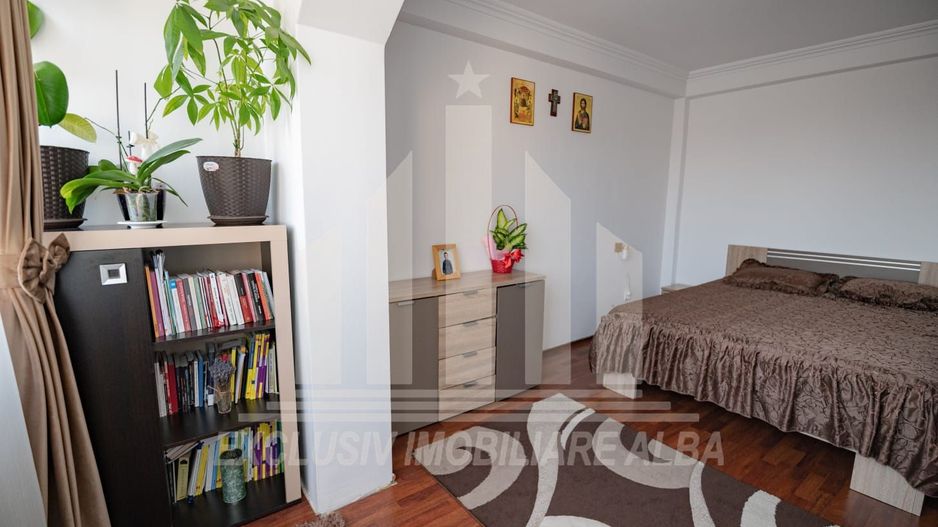 Inchiriere - apartament 3 camere pozitie ultracentrala in Alba Iulia - Poză 6