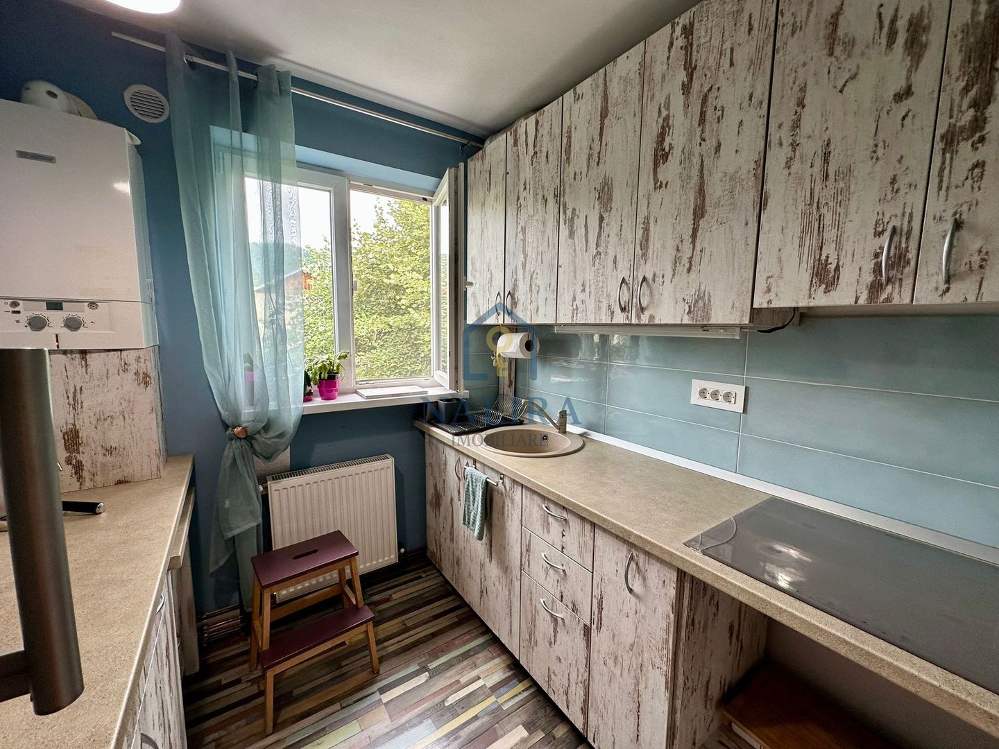 Apartament cu două camere - Poză 9