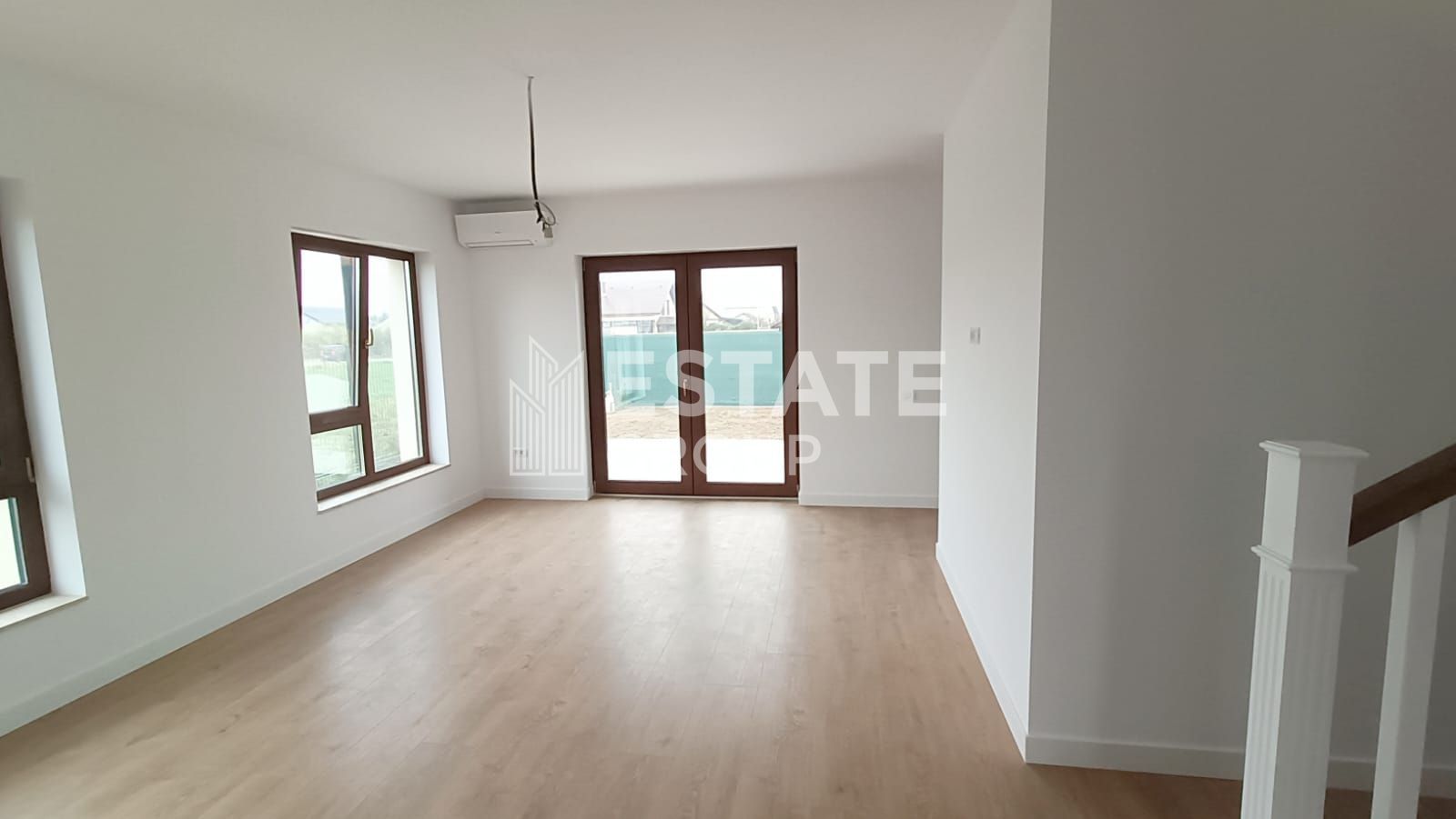 Duplex cu 5 camere in Dumbravita - Poză 7