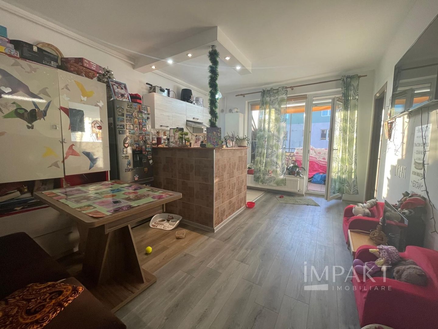 Apartament Reconfigurat in Baciu + Parcare Acoperita Inclusa! - Poză 1