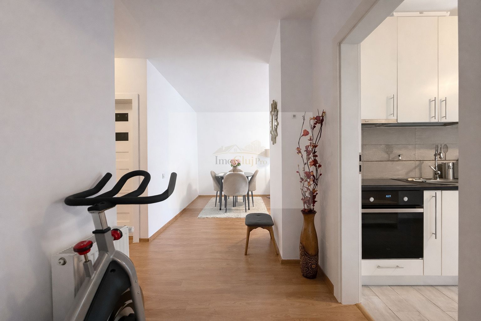 Inchiriere 2 camere| balcon | în complexul Platinia Shopping Center - Poză 13