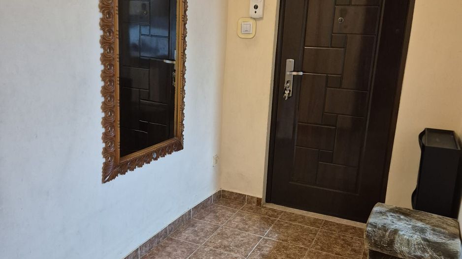 Aradului | 4 camere | Decomandat| Etaj intermediar | 3 balcoane si boxă - Poză 12