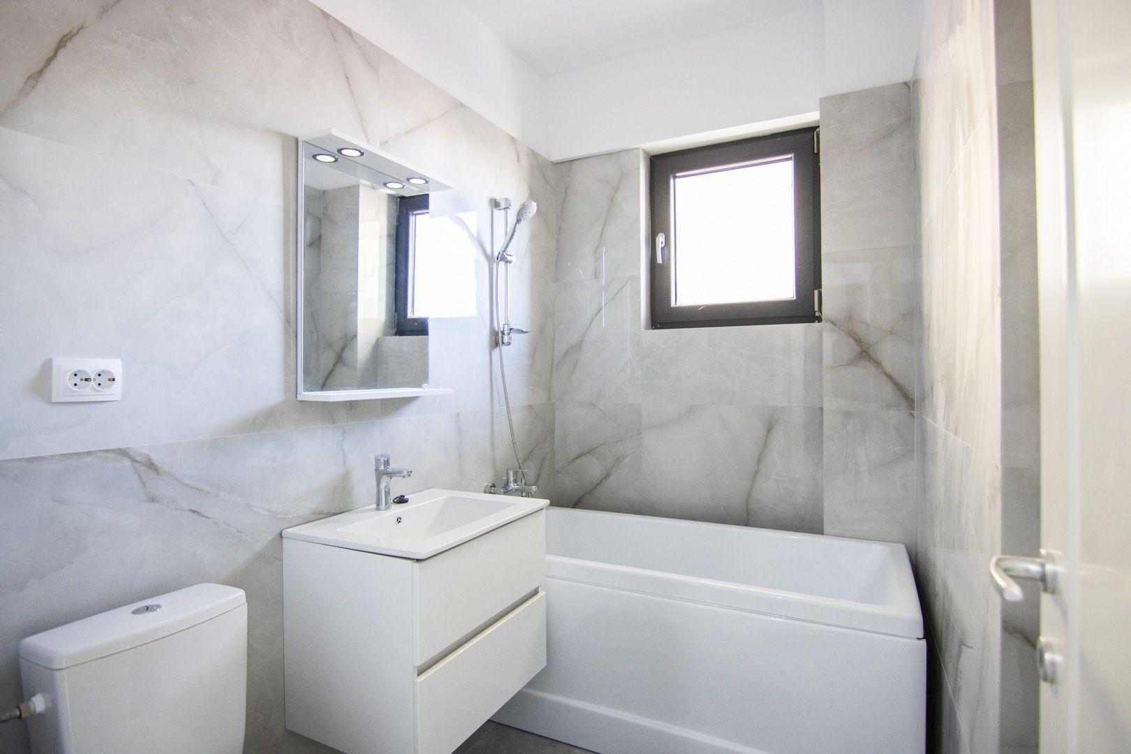 2 CAMERE – 150 mp CURTE – METROU PACII – AUTOGARA MILITARI  – COMISION 0% - Poză 16