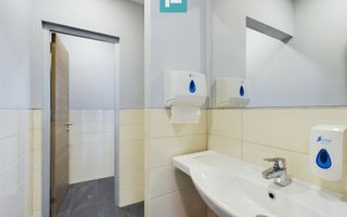 Spațiu comercial modern cu parcare proprie - Poză 21