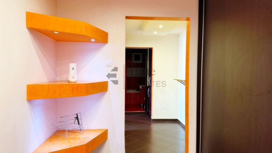 Apartament cu 3 camere de inchiriat in  Cartier Nufarul - Poză 5