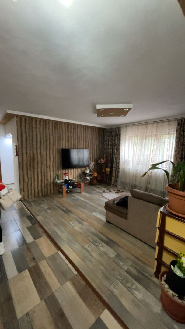 Casa de vanzare in Spatac - Poză 2