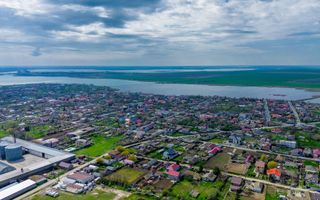 Casă modernă cu 5 camere, garaj și curte mare, mobilată in Corbu - Poză 19