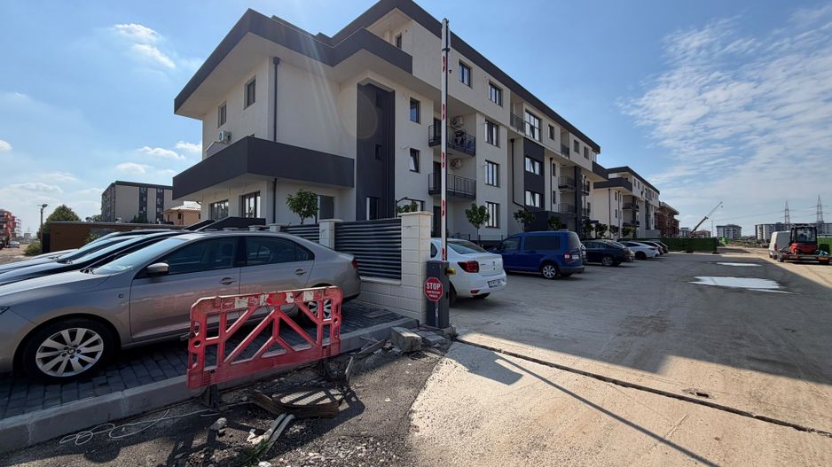 AP. 2 CAMERE- PARCARE, CURTE PROPRIE, CENTRALA, BUCATARIE INCHISA - Poză 10
