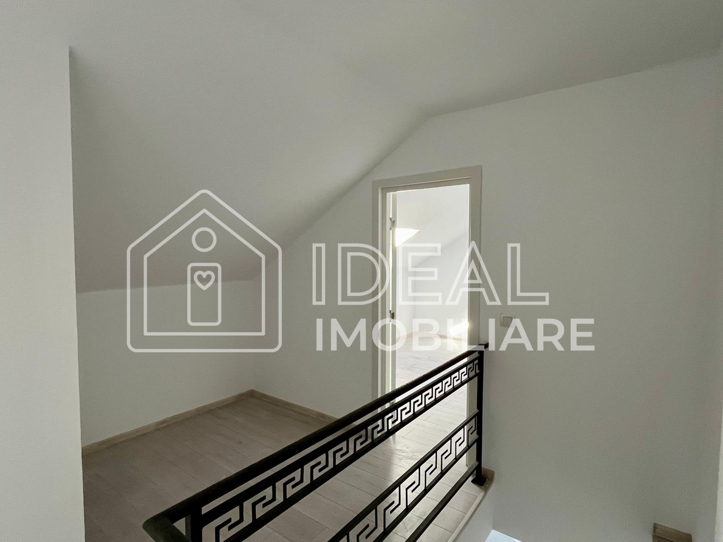 Mansardă cu 3 camere, 2 băi, 71 mp– zona Rahovei – Mihai Viteazu - Poză 4