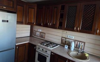 Apartament 3 camere de vânzare, Pod Nicolina, Iași – mobilat, renovat - Poză 3
