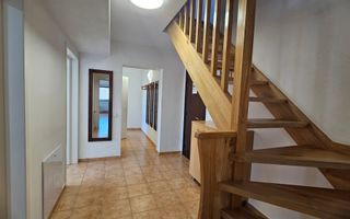 Apartament de inchiriat 6 camere 179 mp Etaj 2 + mansardă - Poză 3