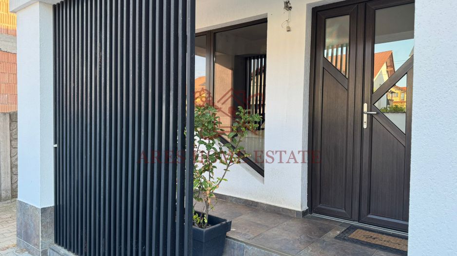 Casă individuală, 5 camere, garaj si curte, comision 0 - Poză 14