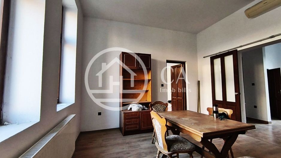 Casa de închiriat cu 6 camere în zona Centrala,  Oradea - Poză 10