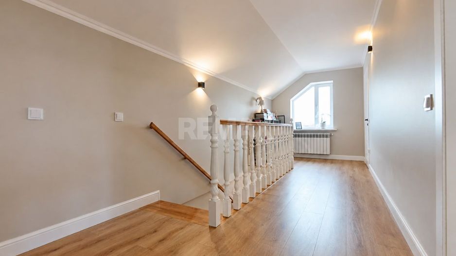 Casă 3 + Living, renovată | 17 ari | Panouri fotovoltaice | Pompă de căldură | Măgdăcești - Poză 18