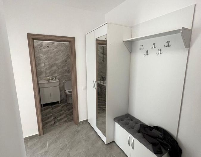 Apartament 2 camere, centrală proprie, mobilat complet, bloc nou, lift - Poză 2