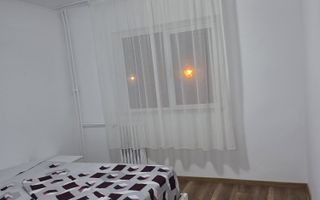 Inchiriez apartament 2 cam D Nicolina - Poză 7