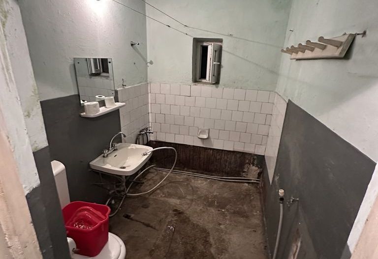 Apartament de renovat cu 2 camere, 50 mpu, parter, Cetate, Alba Iulia - Poză 8