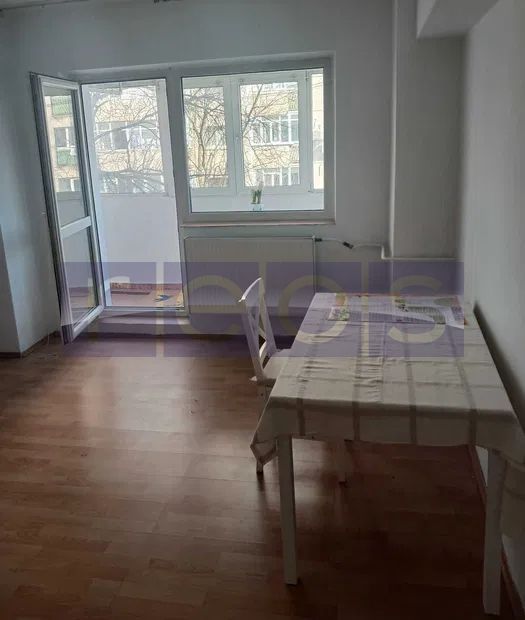 OFERTĂ EXCELENTĂ! 3 CAMERE, 70 MP, 2 BĂI, BALCON – ZONA GHENCEA - Poză 1
