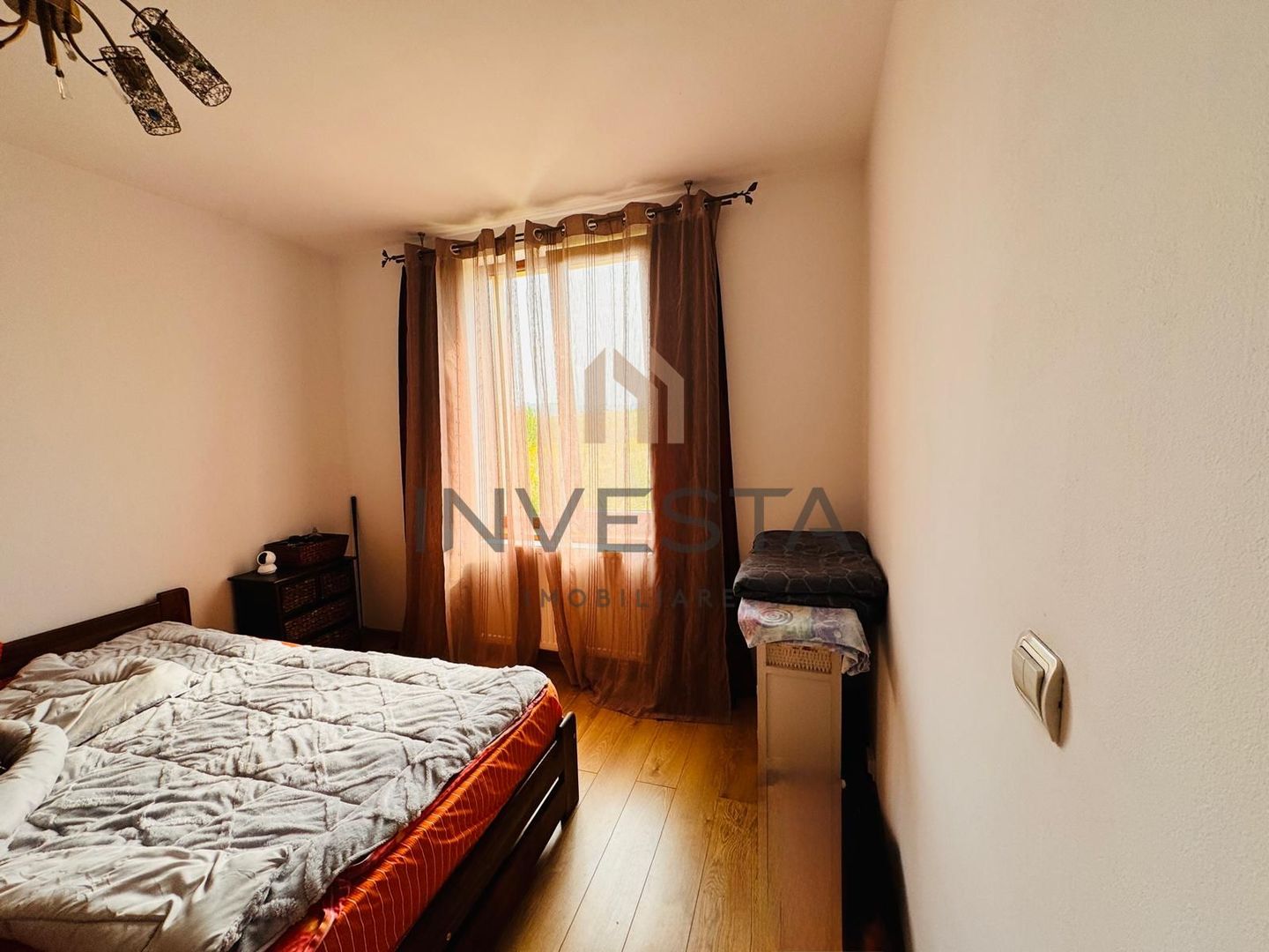 DE VANZARE CASA INDIVIDUALA 300 MP | 700 MP CURTE - Poză 24