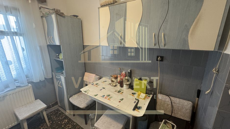 APARTAMENT 3 CAMERE ETAJ 4 VIȘOI CAMPULUNG - Poză 8