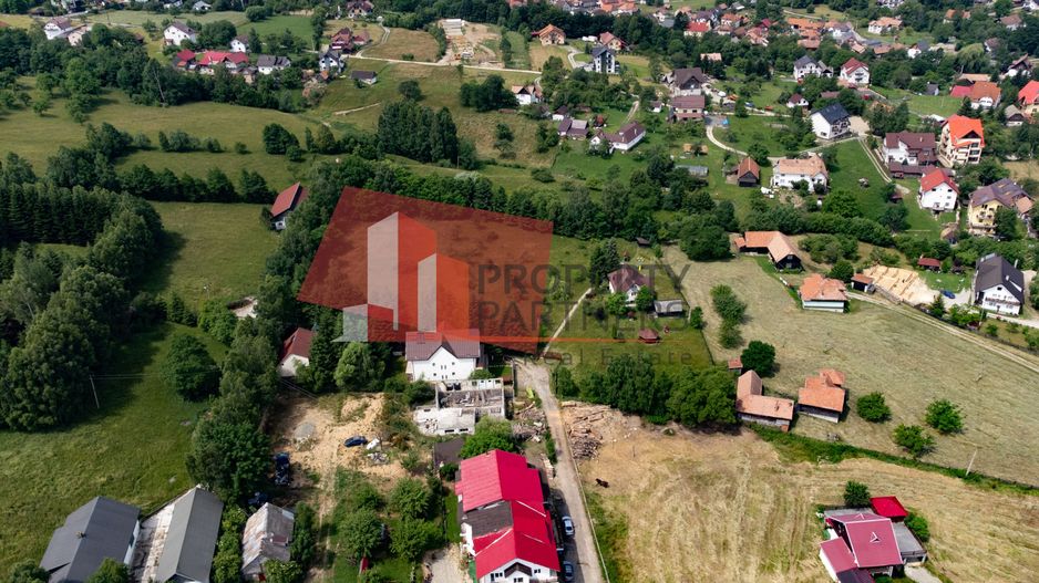 Teren de la 2772 mp Podul Simonului- Bran - Poză 9