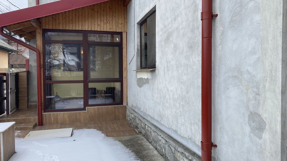 Vanzare casă la poalele Bucegilor!Potential pt. locuinta sau pensiune - Poză 22