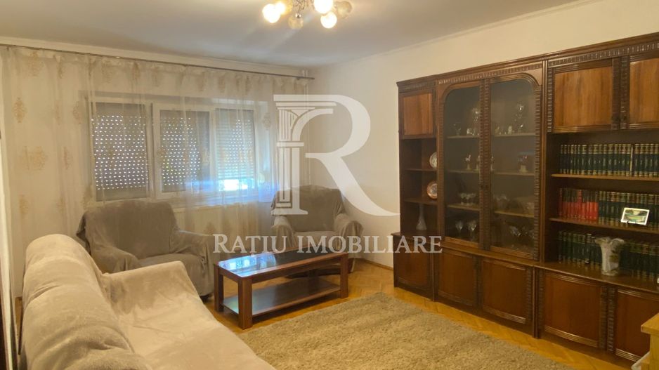 Apartament 3 camere | Bulevardul Stefan Cel Mare | Oradea - Poză 1