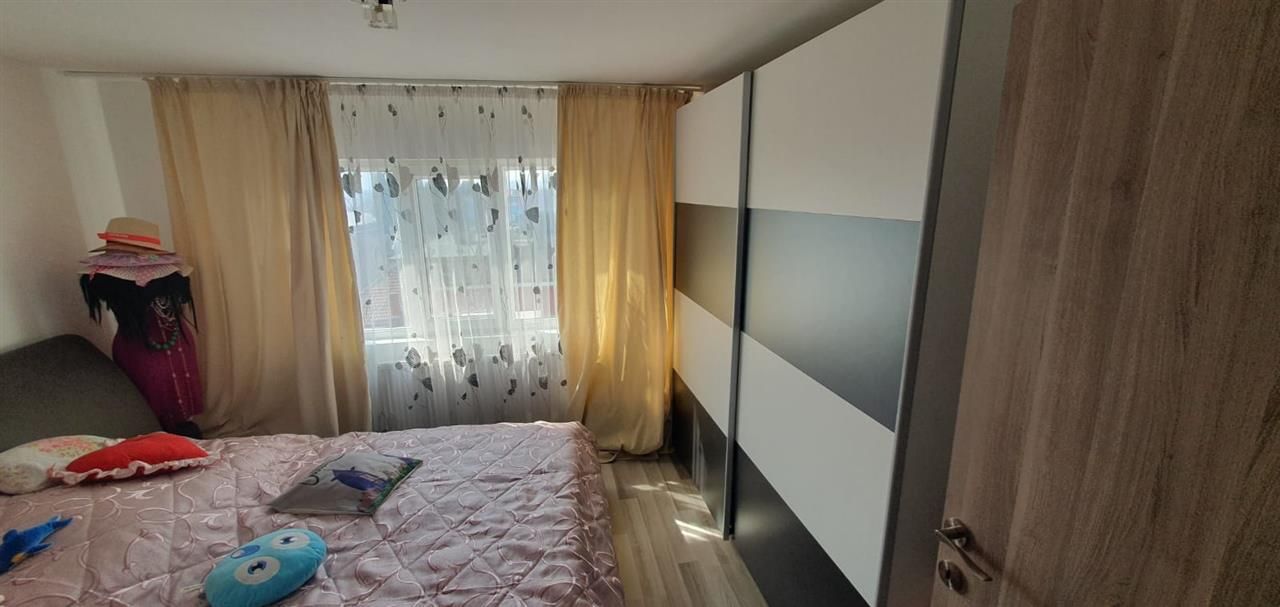Apartament 3 camere2 bai 2 balcoane Centrala proprie. - Poză 4