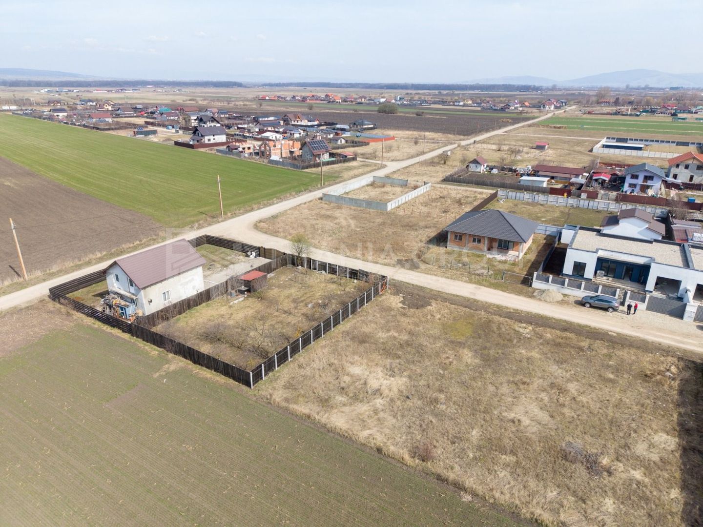 Teren 500 mp, împrejmuit, curent și internet pe teren, cu proiect și autorizație - Poză 16