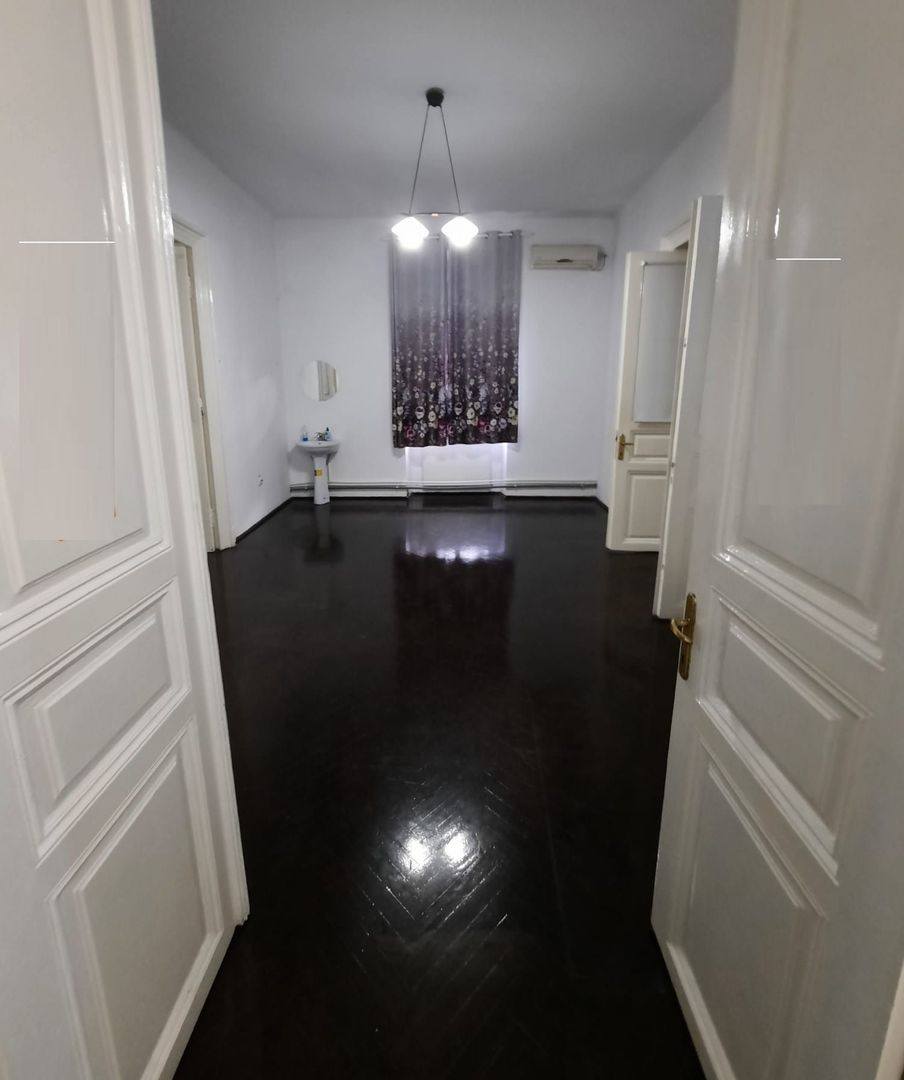 VILA - Parter 5 Camere, 140 mp si Demisol. Zona Ecaterina Teodoroiu. - Poză 6