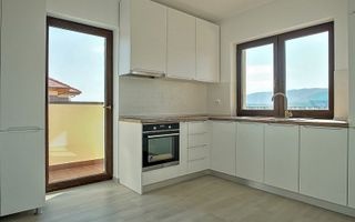 Apartament in Vila cu 3 camere 72 mp, terasa 45 mp, Cristian/Brasov - Poză 12