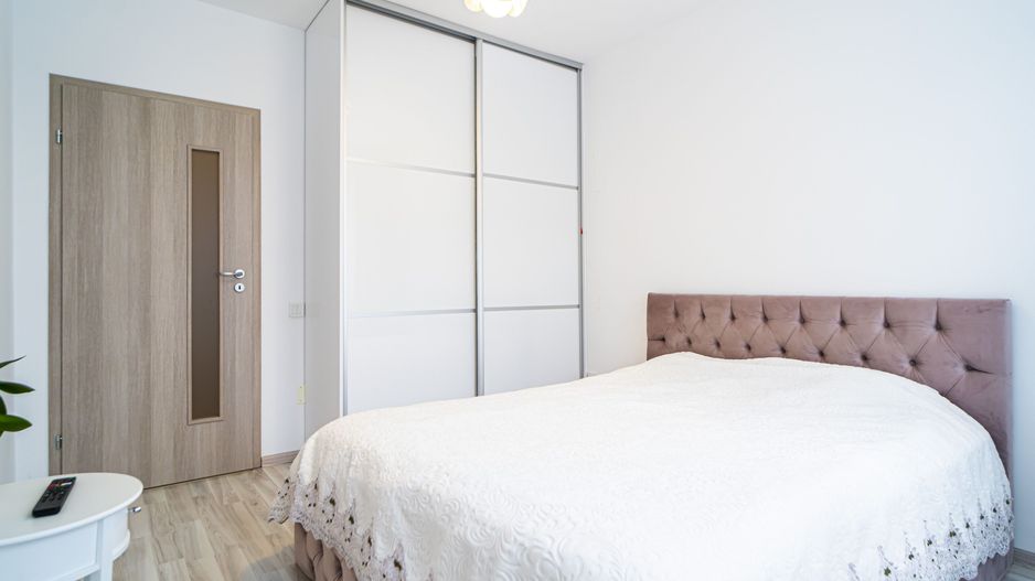 2 CAMERE, ETAJ 1, 56 mp, spatios, an 2019, bloc nou, mobilat-utilat, COMISION 0% - Poză 1