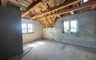 CASA LA ROSU DIN CARAMIDA + GARAJ I 12,5 ARI I VICOV DE SUS I - Poză 24