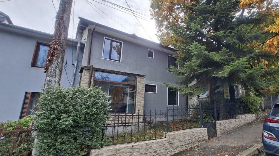 Casa Centrala de vanzare - Strada Rahovei Pitesti - Poză 18