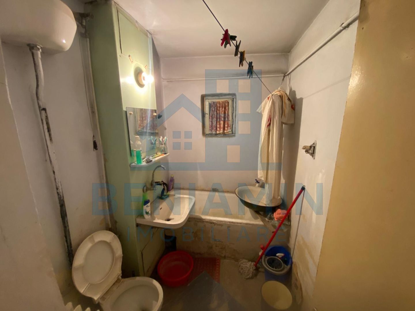 Apartament 2 camere semidecomandat spatios 56mp Rovine MOL - Poză 5