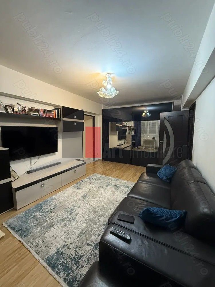 Apartament 3 camere Dristor, Piata Rm. Sarat, renovat - Poză 5