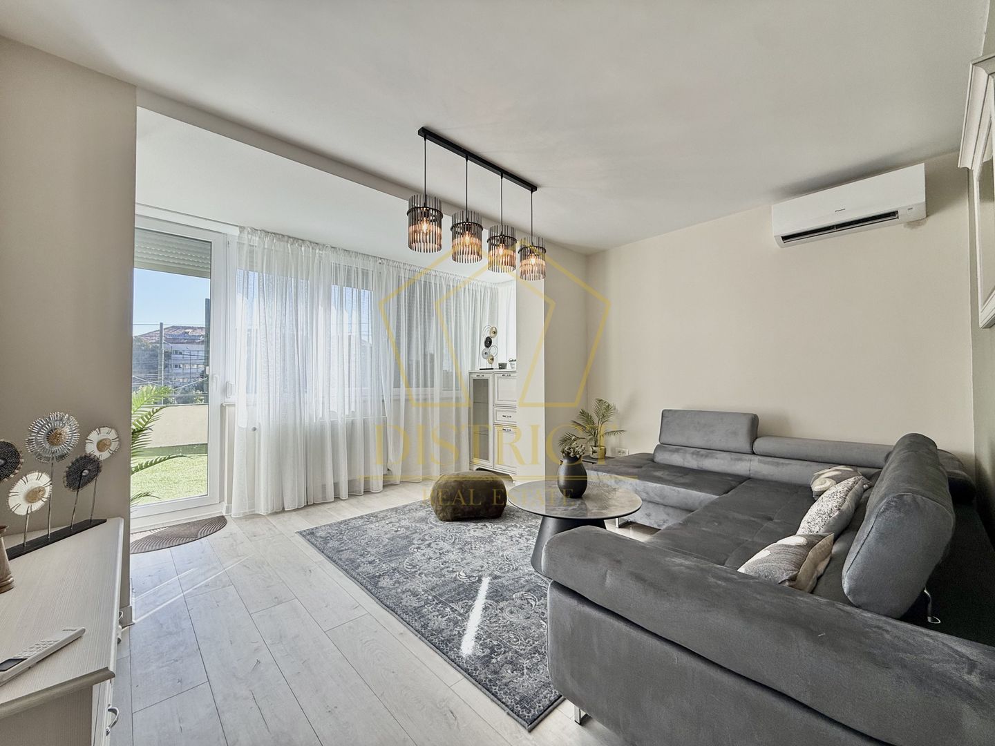 Apartament premium cu 3 camere decomandat | Piata Balcescu - Poză 3
