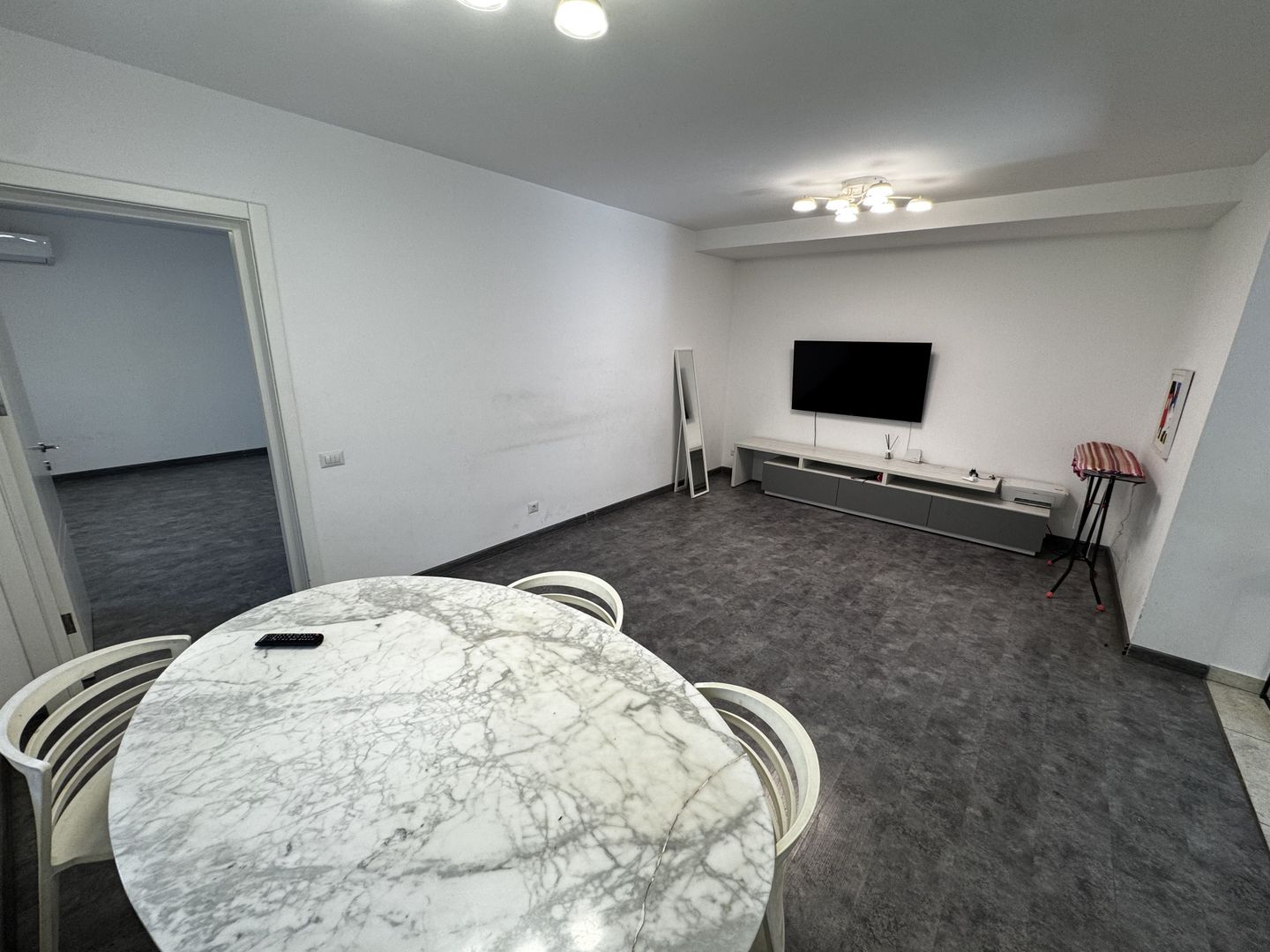 Vila 3 apartamente / 9 camere  Piata Unriii - Parcul Carol IM603 - Poză 14