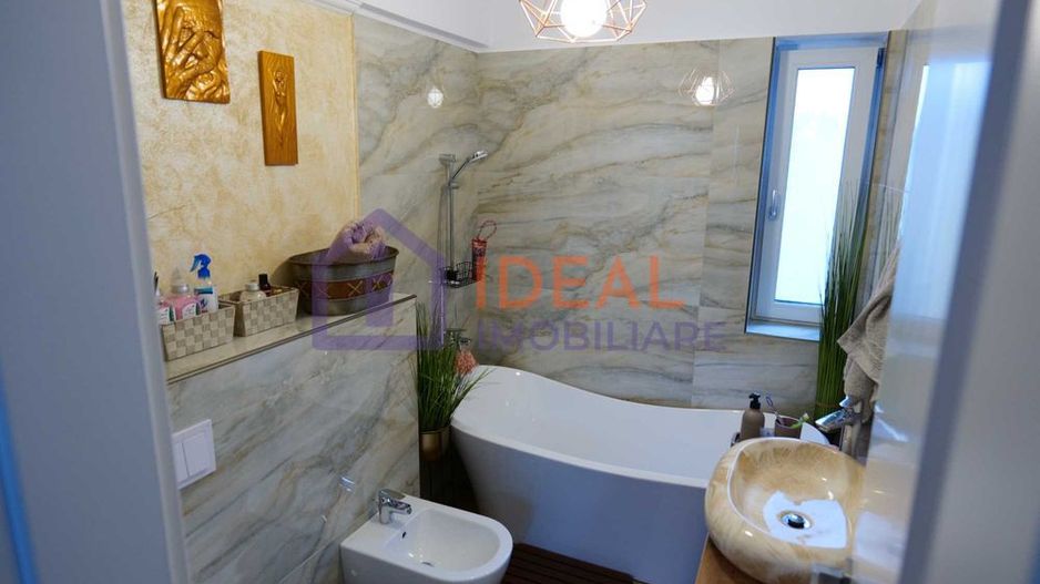 Casa de  cu 4 camere in Selimbar, zona Triajului - Poză 5