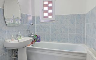 Apartament cu 3 camere, etaj 3, mobilat și utilat, zona DONICI; - Poză 10