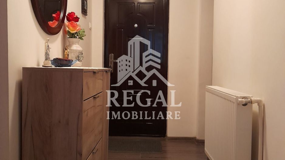 Apartament 3 camere in zona Micro 7( la intersectie cu str. Pinilor) - Poză 7