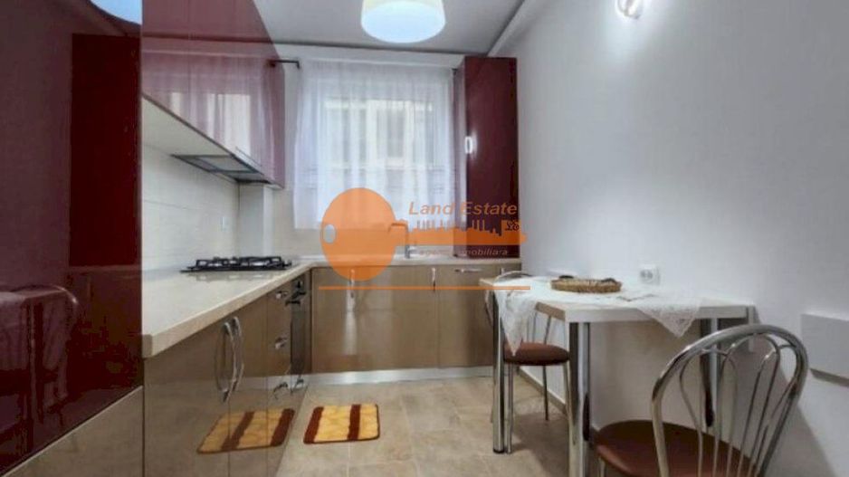 3 camere FLoreasca ( loc parcare ) - Poză 10