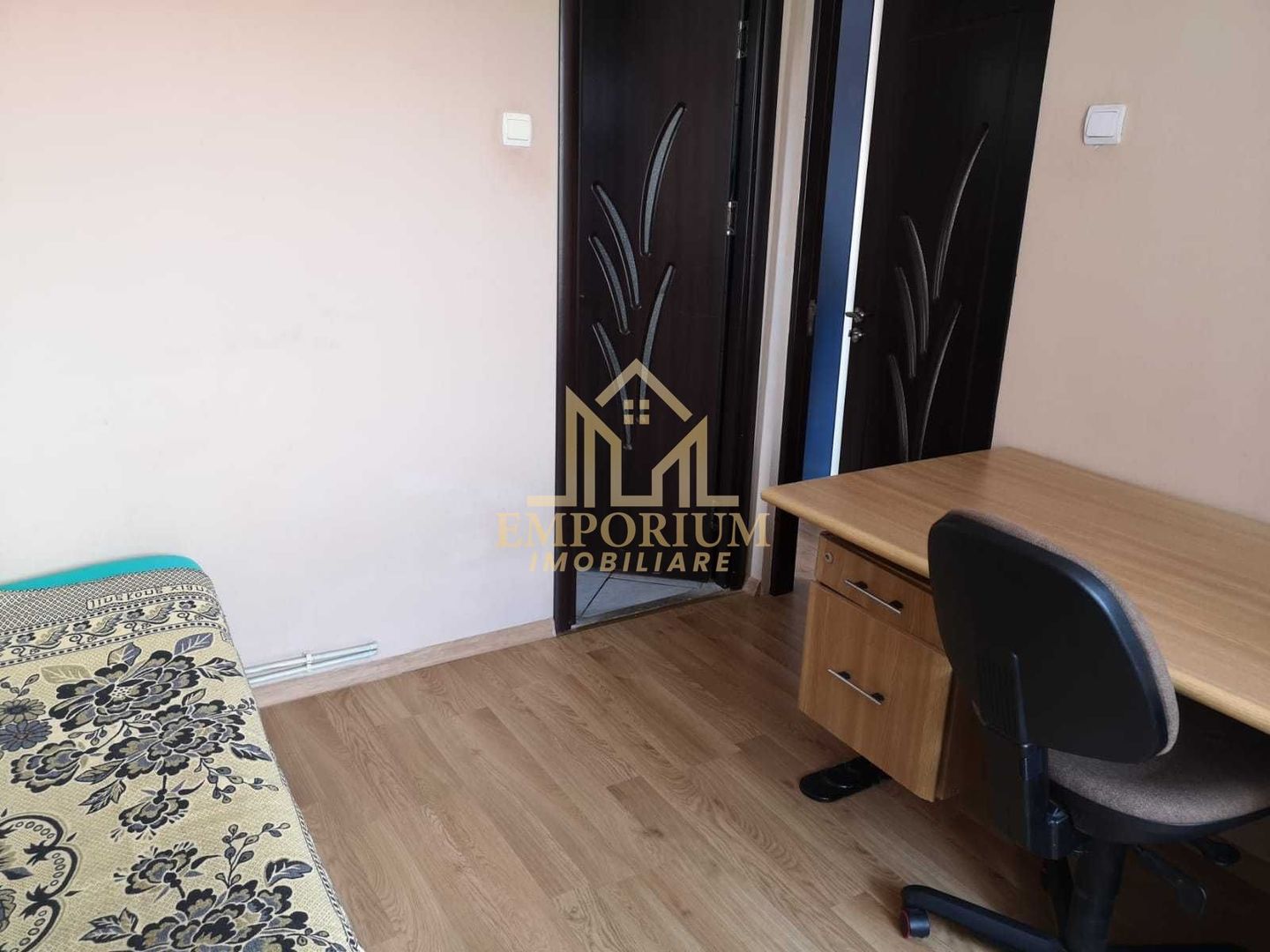 2 camere semidecomandate, Gheorgheni, Piata Hermes - Poză 4