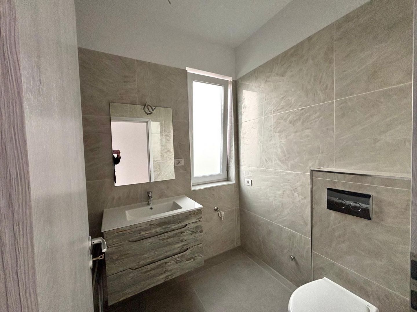 Duplex  modern pe parter cu 4 camere, Sacalaz - Poză 9